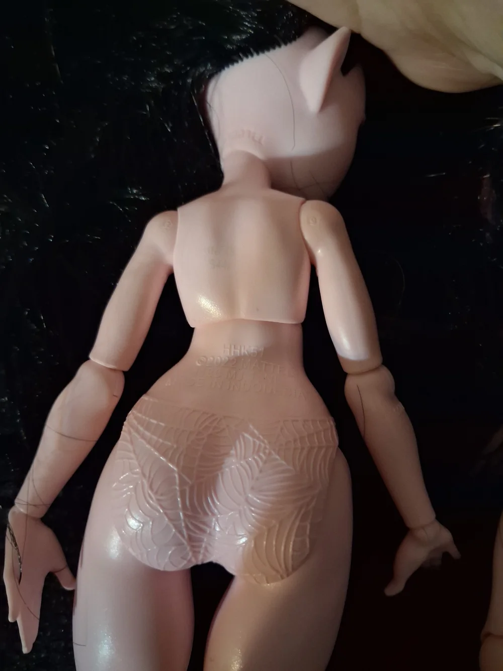 Set of Two Posable Fashion Dolls with Pale Pink Skin Monster High